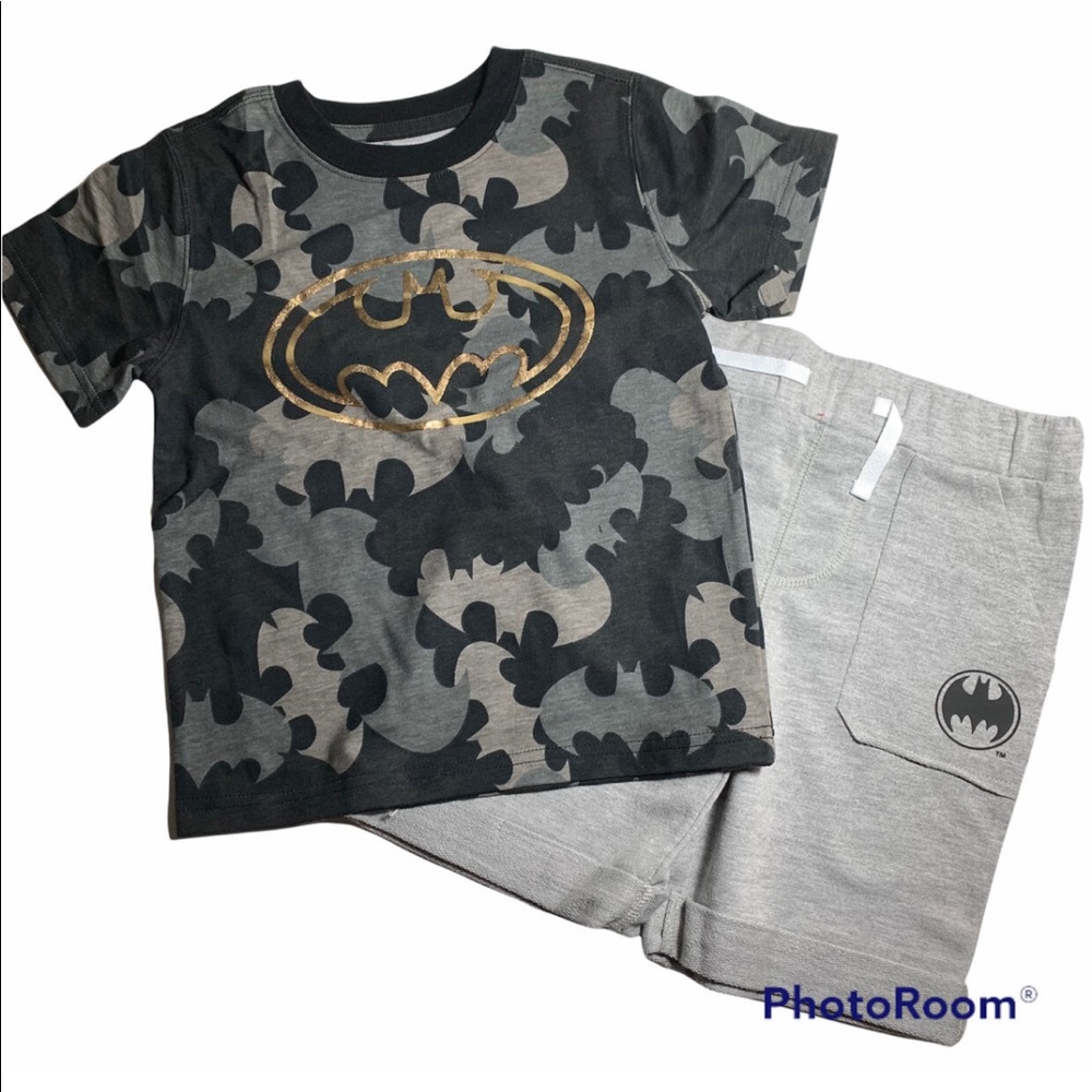 NWOT Batman Tee With Matching Short Size 5